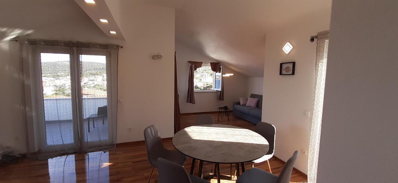 Apartmani Rita Slatine Buitenkant foto
