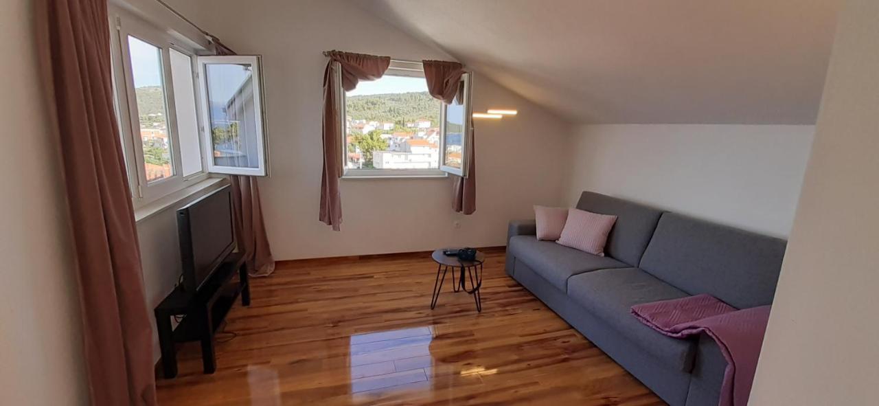 Apartmani Rita Slatine Buitenkant foto