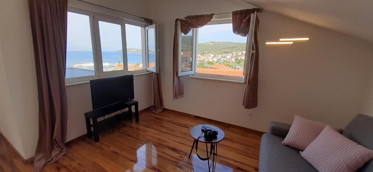 Apartmani Rita Slatine Buitenkant foto