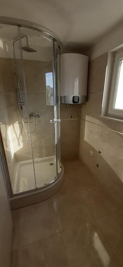 Apartmani Rita Slatine Buitenkant foto